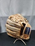 Vintage Spalding 42-803 PW-6 Pete World Right Hand Throw Baseball Softball Glove. Fixed Price $11.24.