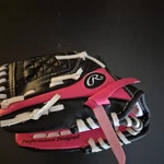 Rawlings PL85PB Player Series Pink Black Vinyl Lht Baseball Glove 81/2 Inches. Fixed Price $12.95.