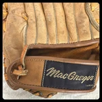 Vintage Macgregor 200 Baseball Glove Leather Fielder's Mitt 1960S/70S. Fixed Price $15.93.