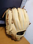 Zett Youth Baseball Glove 24CM Kid's Softball Mitt Used Good Condition. Fixed Price $111.81.