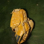 Ranger T372 Baseball 10 Glove Right Hand Thrower Rht. Fixed Price $11.88.