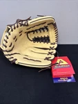 Akadema AMV218 - Rt 11.5 Inch Baseball Glove Infield/pitcher/outfield. Fixed Price $101.67.