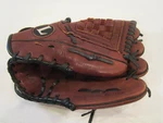 Louisville Slugger Hbg 1050 Xes Tpx Right Hand Throw Baseball Glove 10.50". Fixed Price $29.95.