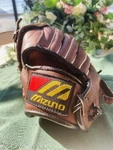 Mizuno Victory Premier Baseball Gloves Selected Us Steerhide (lht Catch). Fixed Price $30.00.