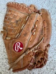 Rawlings Leather RGB70 Left Glove Right Throwing Hand 932. Fixed Price $17.00.