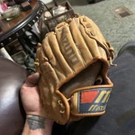 Mizuno MT-500 Baseball Glove Rht Professional Model Lite Flex Multi Hinge Euc. Fixed Price $20.00.