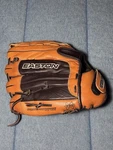 Easton S-14 Baseball Glove Rh. Fixed Price $30.00.