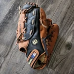 Wilson Glove A2474 Baseball Barry Bonds Rht Leather Youth. Fixed Price $9.99.