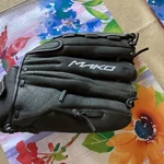 Easton 12.5 Mako Elite Slow Pitch Glove Left Hand Thrower MKESP1250 Lht In. Fixed Price $30.00.