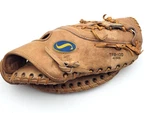 Vtg Spalding TFB-100 Top-flite Series Right Hand Throw 1ST Base Leather Glove. Fixed Price $29.95.