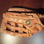 Ssk Dimple-ii DPG-777 Leather Baseball Glove. Fixed Price $18.99.