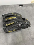 Mizuno Pro Kamehameha Baseball Glove Black Yellow H-web Used Pitcher/infield. Fixed Price $300.00.