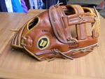 Wilson Buddy Bell A2215 Pro Model Baseball Glove Brown Leather Right Hand Throw. Fixed Price $27.50.