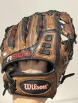 Wilson A900 12" Dark Brown Leather Baseball Glove A0900SA12 Rht. Fixed Price $35.00.