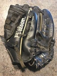 Wilson A2284 Roger Clemens Child's Baseball Glove Rht Right Handed Thrower Black. Fixed Price $9.99.