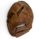 Vintage Wilson A2564 Air Lite Twin-action Pocket Catchers Mitt. Fixed Price $123.25.