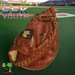 Ssk Youth 10" Rht Baseball Catchers Mitt Dimple Process Good Condition. Fixed Price $27.77.