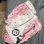 Wilson Monsta Web A440 11IN Lht Fastpitch Softball Glove Pink/white Leather. Fixed Price $15.65.