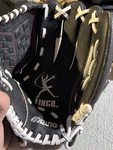Mizuno Finch GPP1005F3 Youth 10" Softball Glove W/ Powerclose Tech Rht Ages 3-6. Fixed Price $21.77.