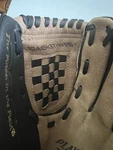 Rawlings Playmaker Tee Ball Glove PM105RB Ages 7-9. Fixed Price $19.99.