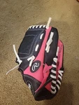 Rawlings Kids T-ball Glove PL91PB Pink/black Right Hand Throw Age 3-5. Fixed Price $12.99.