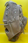 Vintage Spalding 42-251 Tom Seaver 11" Youth Size Rht Baseball Glove Pro Heel. Fixed Price $28.00.