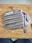 Rawlings Fast Pitch Softball Mitt Glove WFP120 - Brown And Pink Right Hnd Throw. Fixed Price $18.50.