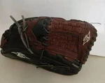 Easton ML1350K Rht Baseball Glove Black Brown Right Hand 13.5 Play Ball! Mitt. Fixed Price $19.80.