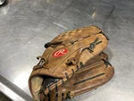 Rawlings Baseball Glove Fastback SL130BF Reg Rht Used. Fixed Price $17.56.