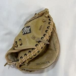 Macgregor Bbcmllxx Catchers Mitt Leather Baseball Glove Right Hand Throw *used. Fixed Price $24.50.