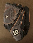 Wilson 12.5 A12RF15-125 Leather Baseball / Softball Glove Rht Black Orange Gray. Fixed Price $24.95.