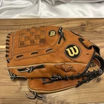 Wilson Official Mlb Model A1852 PRO9 Leather 12.5" Baseball Glove Left Ht. Fixed Price $59.99.