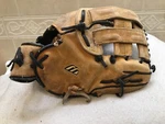 Mizuno Premier MPM-1175 11.75 Baseball Softball Glove Right Hand Throw. Fixed Price $35.00.