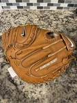 Nike Full Size Sdr Cmf Catcher's Mitt Rht Diamond Ready Baseball Glove New. Fixed Price $240.00.