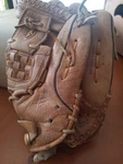 Easton F13 5 Star Baseball Glove Rht. Fixed Price $25.99.