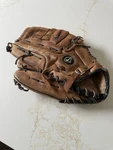 Nike Diamond Ready Kdr 1303 Right Lht 13" Leather Keystone Series Baseball Mitt. Fixed Price $28.88.