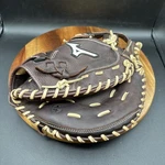 Mizuno GXS-90F2 Women Girls Deep Pocket 34 Softball Catchers Mitt Right Throw. Fixed Price $119.99.