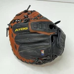 Wilson A700 Catchers Baseball Mitt. 32" Ecco Leather Right Hand Throw. Rht.. Fixed Price $57.22.
