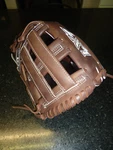 Louisville Slugger Lxt Series WTLLXRF17125 Fastpitch Softball Glove - 12.5" Rh. Fixed Price $179.99.