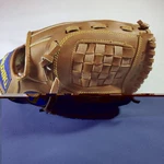 Spalding Baseball Glove 10 Inch TBL1. Fixed Price $24.95.
