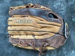 Mizuno Gfe 1300 Franchise Glove - Right Hand Throw Rht Brown. Fixed Price $15.95.