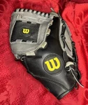 Wilson A360 12" A03RB15 Genuine Leather Ball Glove Right Hand Thrower New. Fixed Price $29.50.