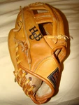 Excellent Louisville Slugger Model K1996 Craig Nettles Baseball Glove Mitt Lht. Fixed Price $15.00.