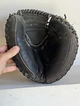 Rawlings 100% Nylon Sewn Baseball Catchers Mitt Black Rht. Fixed Price $45.00.