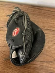 32.5 Rawlings Gold Glove Gamer GGCM325G - Rht Catcher Mitt. Fixed Price $68.00.