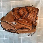 Easton Ne 125 Baseball Glove Usa Steerhide Rht. Fixed Price $30.00.