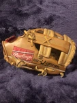 Rawlings Edge-u-cated Heel Left Handed Baseball Glove. Youth RBG104. Fixed Price $19.27.