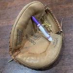 Vintage King No 6000 Baseball Catchers Mitt Glove Rht Professional Model. Fixed Price $17.85.