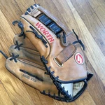 Worth WT130 Baseball Softball Glove Willow Tanned 13" Stinger Left Throw Mitt. Fixed Price $14.90.