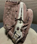 Mizuno GVP1401 Vintage Right Hand Throw Baseball Glove Mitt. Fixed Price $50.00.